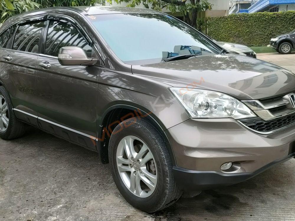 Mobil Honda CR-V 2011