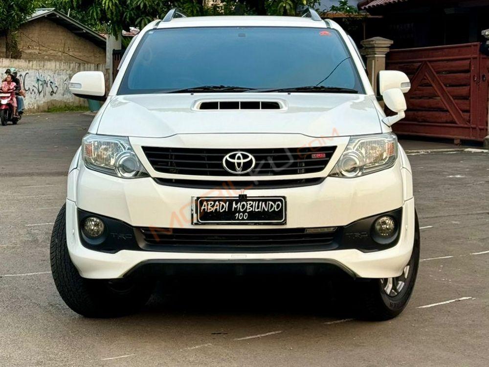Mobil Toyota Fortuner 2014