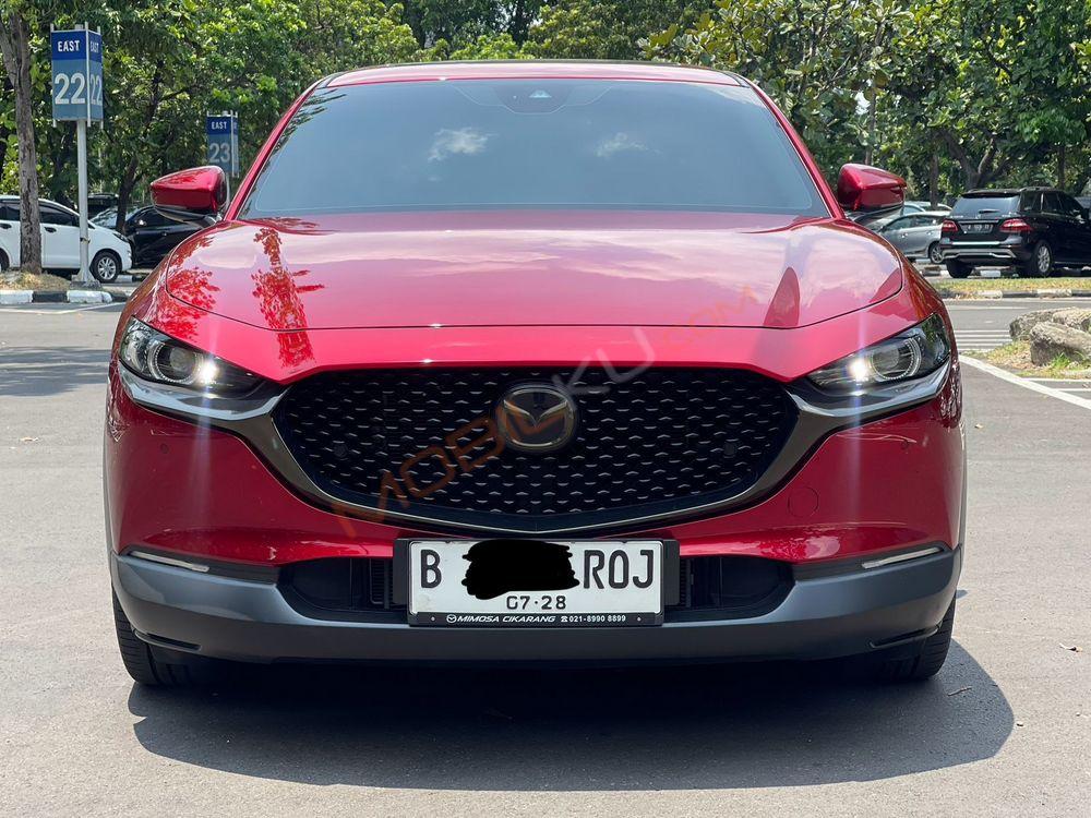 Mobil Mazda CX-30 2023
