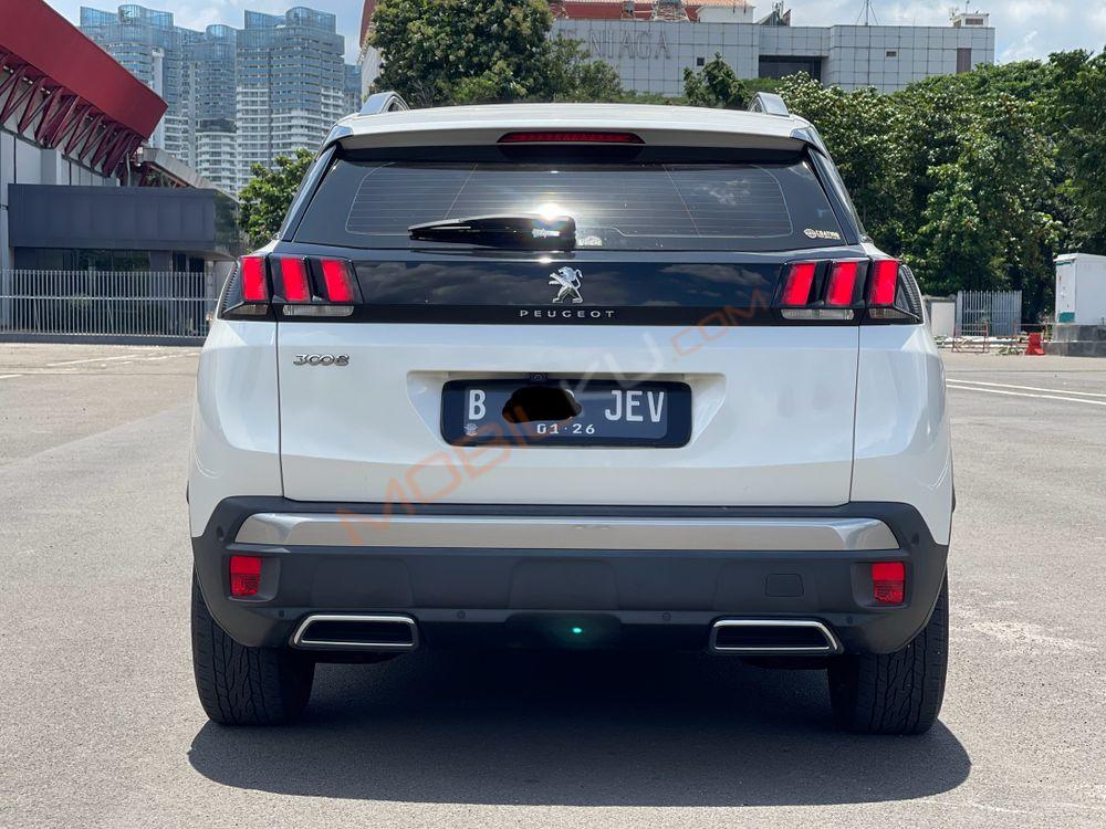 Mobil Peugeot 3008 2020