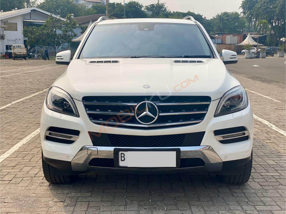 Mobil Mercedes-Benz ML 2015