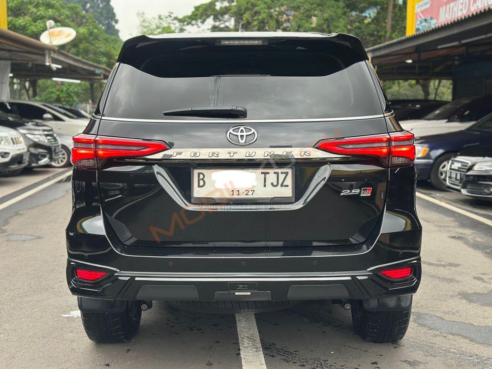 Mobil Toyota Fortuner 2022