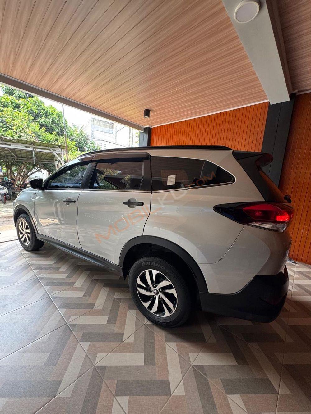 Mobil Toyota Rush 2019