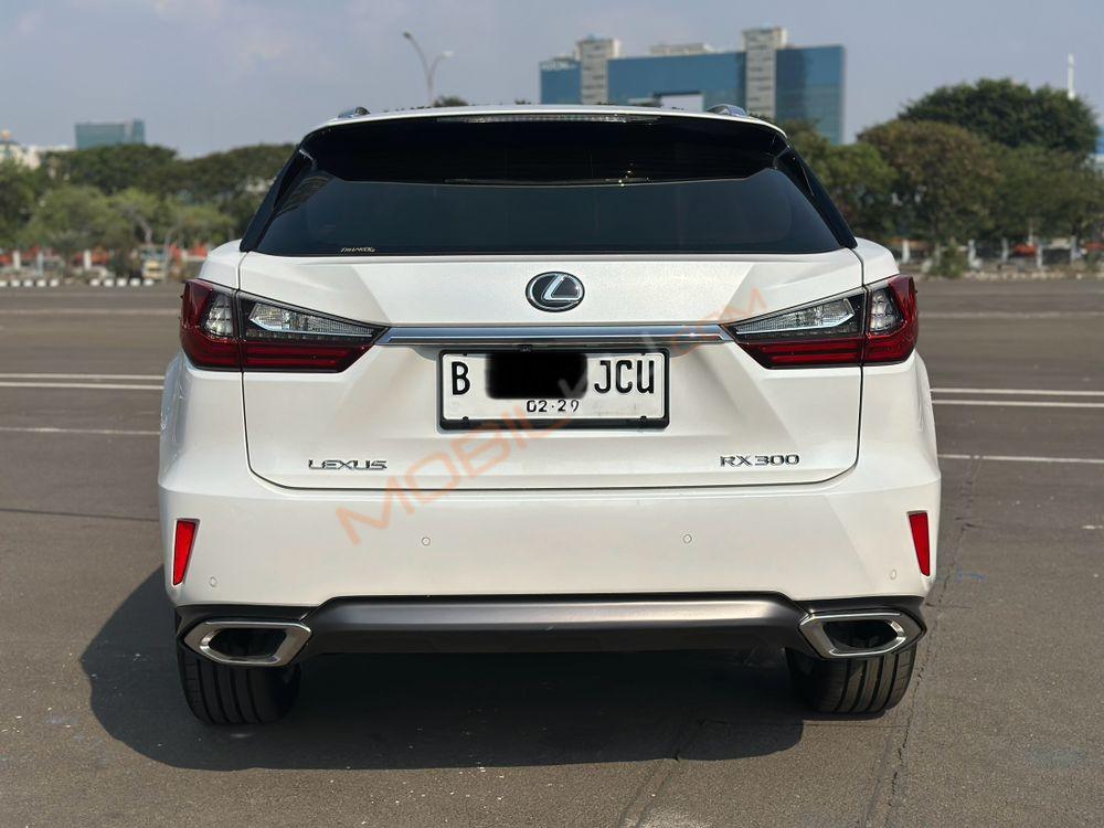 Mobil Lexus RX 2018