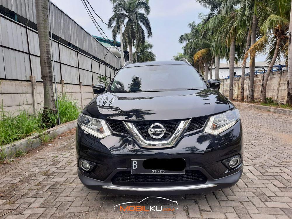 Mobil Nissan X-Trail 2016