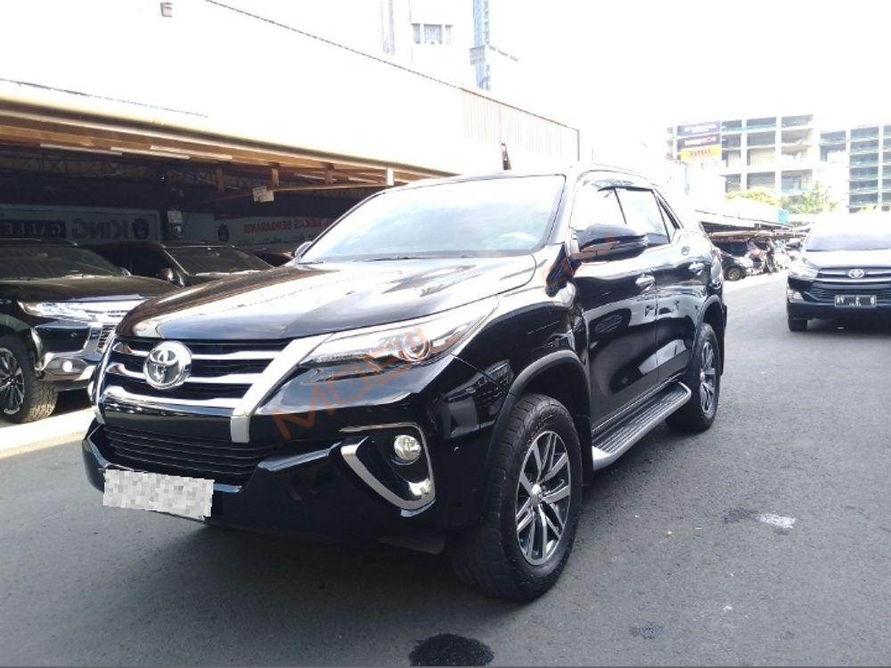 Mobil Toyota Fortuner 2018