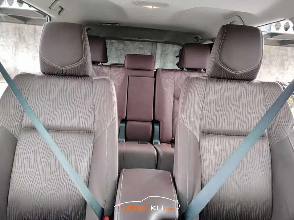 Mobil Toyota Fortuner 2016