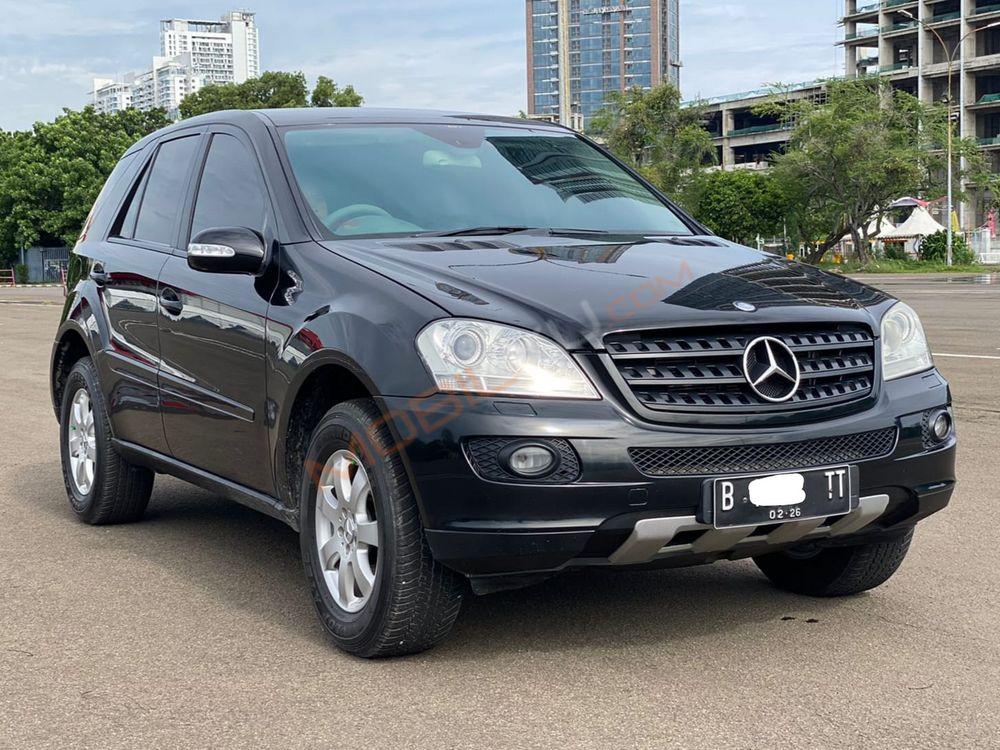 Mobil Mercedes-Benz ML 2006