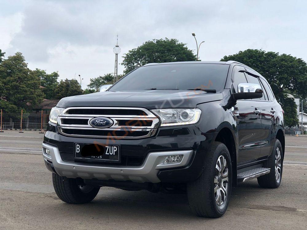Mobil Ford Everest 2015