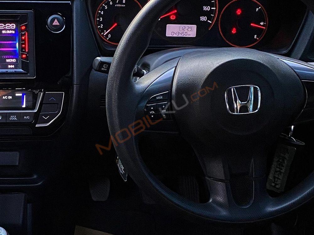 Mobil Honda Brio 2018