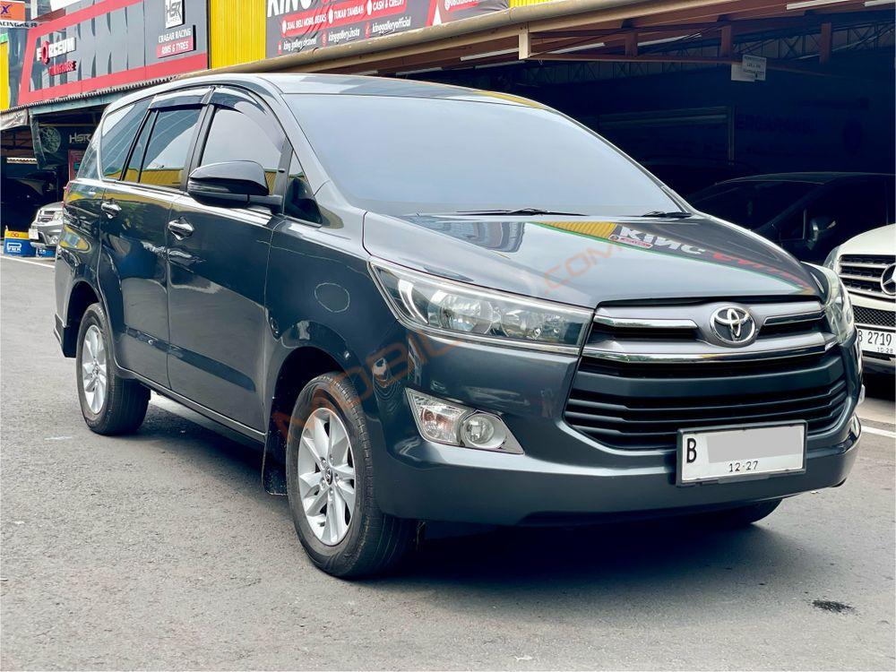 Mobil Toyota Kijang Innova 2017