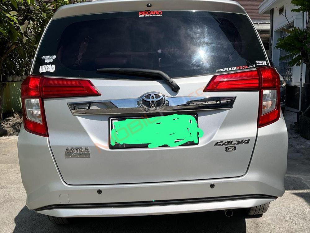 Mobil Toyota Calya 2017