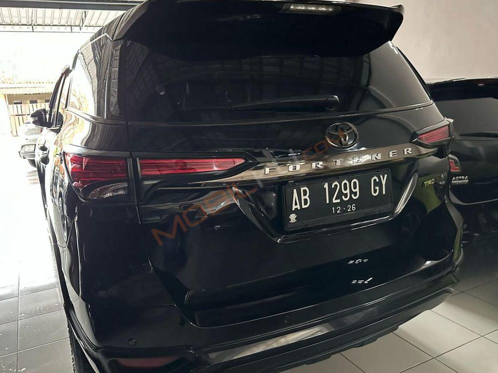 Mobil Toyota Fortuner 2016