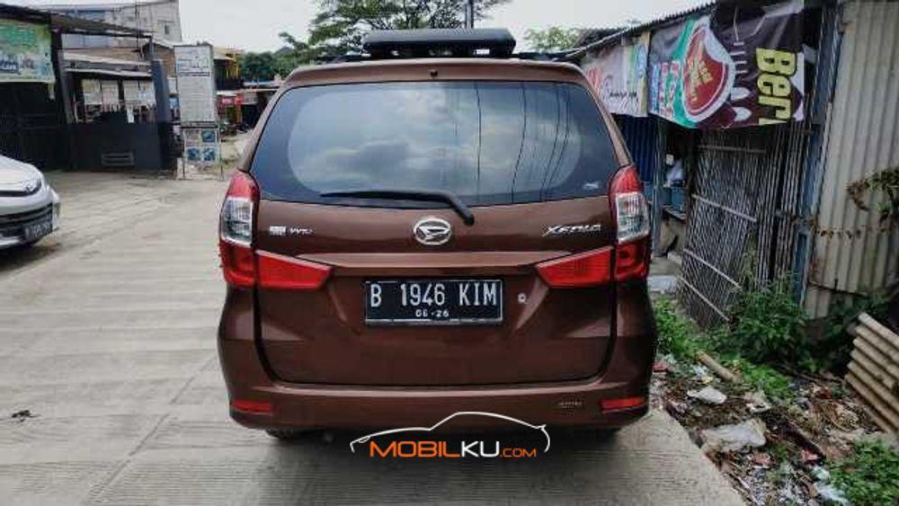 Mobil Daihatsu Xenia 2016