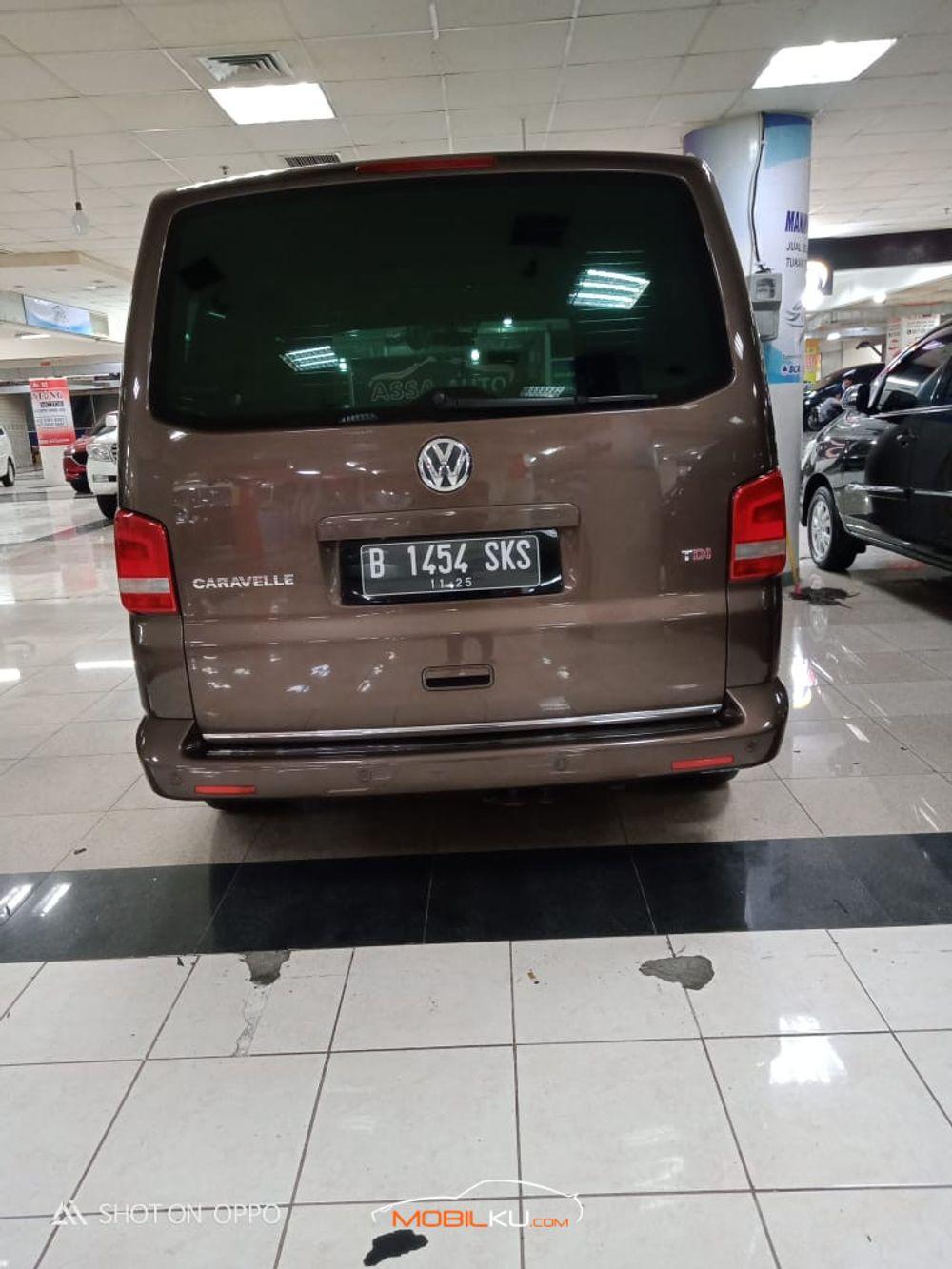 Mobil Volkswagen Caravelle 2010