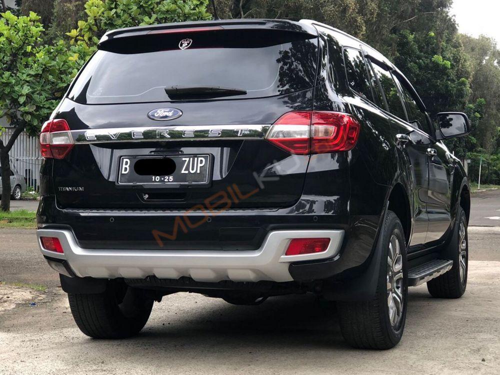 Mobil Ford Everest 2015