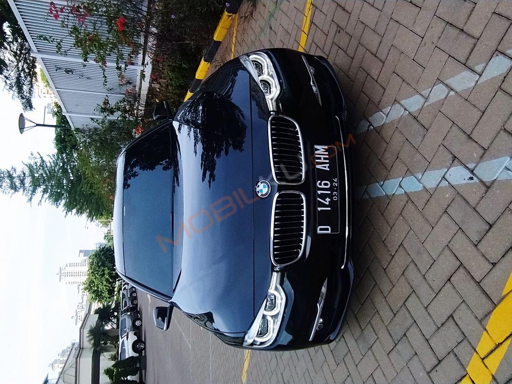 Mobil BMW 3 Series 2018