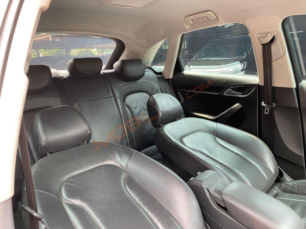Mobil Audi Q3 2014
