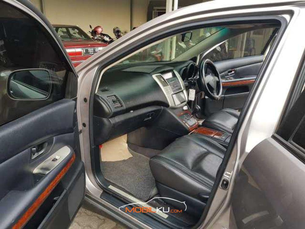 Mobil Toyota Harrier 2007