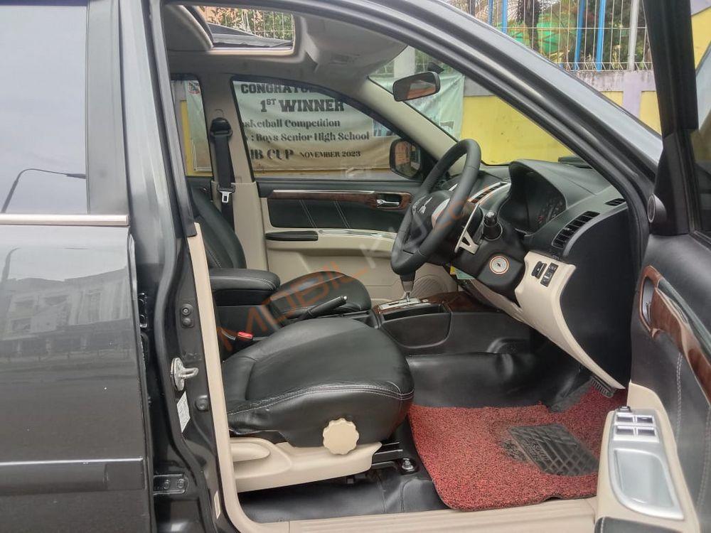 Mobil Mitsubishi Pajero Sport 2013