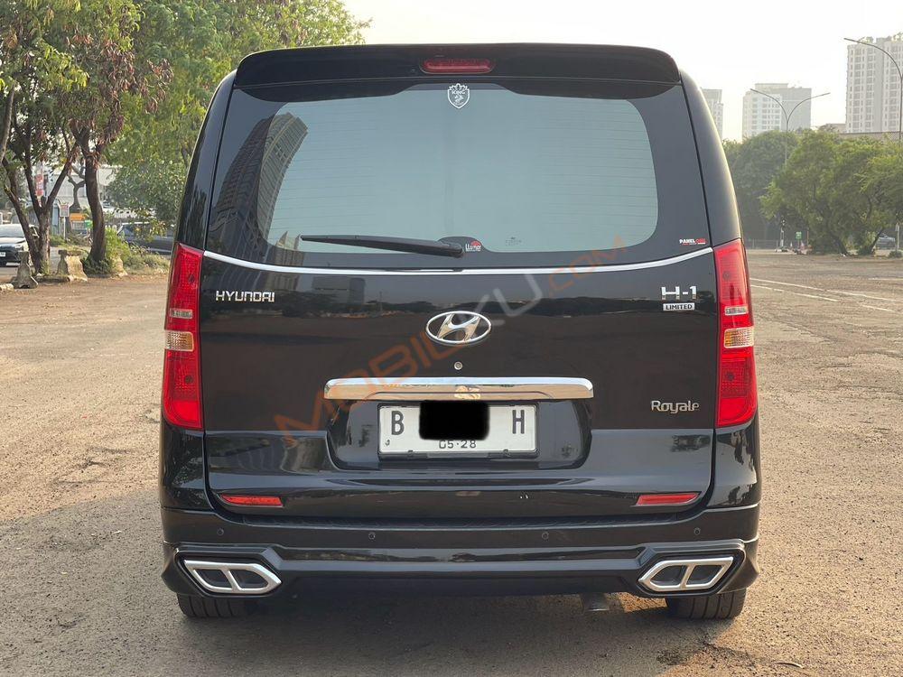 Mobil Hyundai H-1 2018