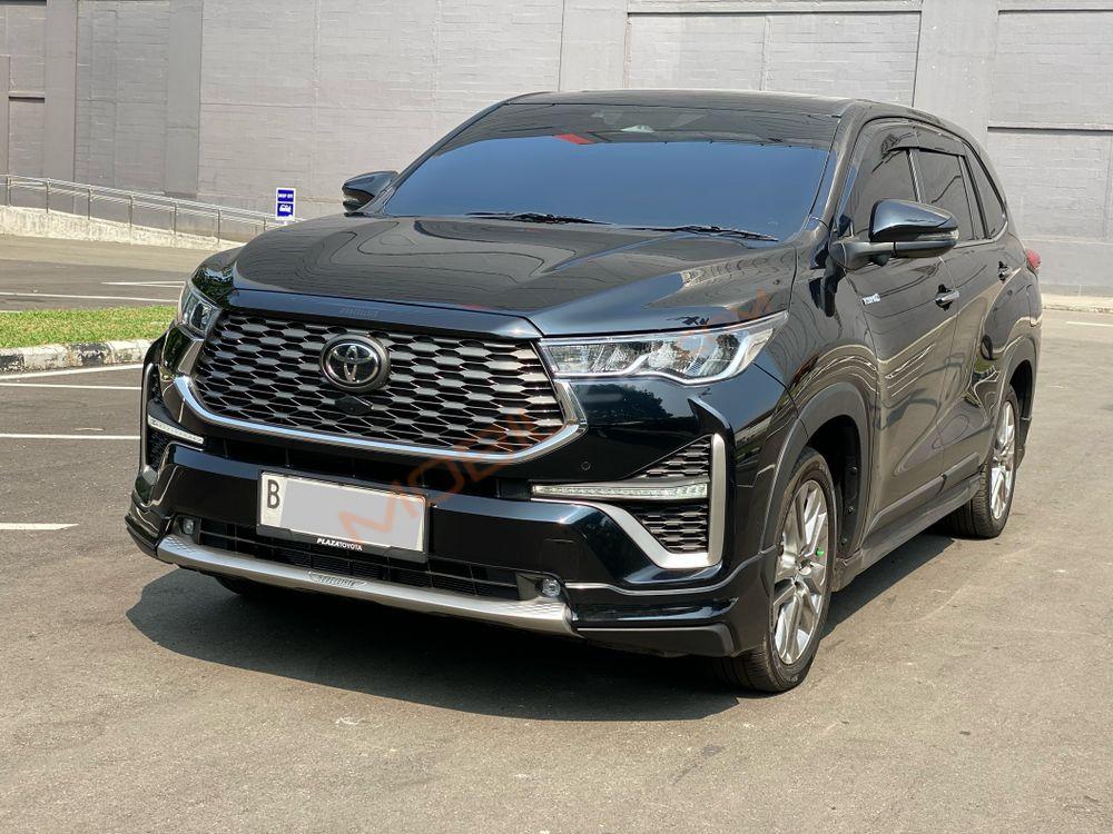 Mobil Toyota Kijang Innova Zenix 2024