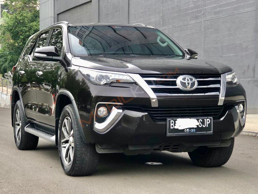 Mobil Toyota Fortuner 2016