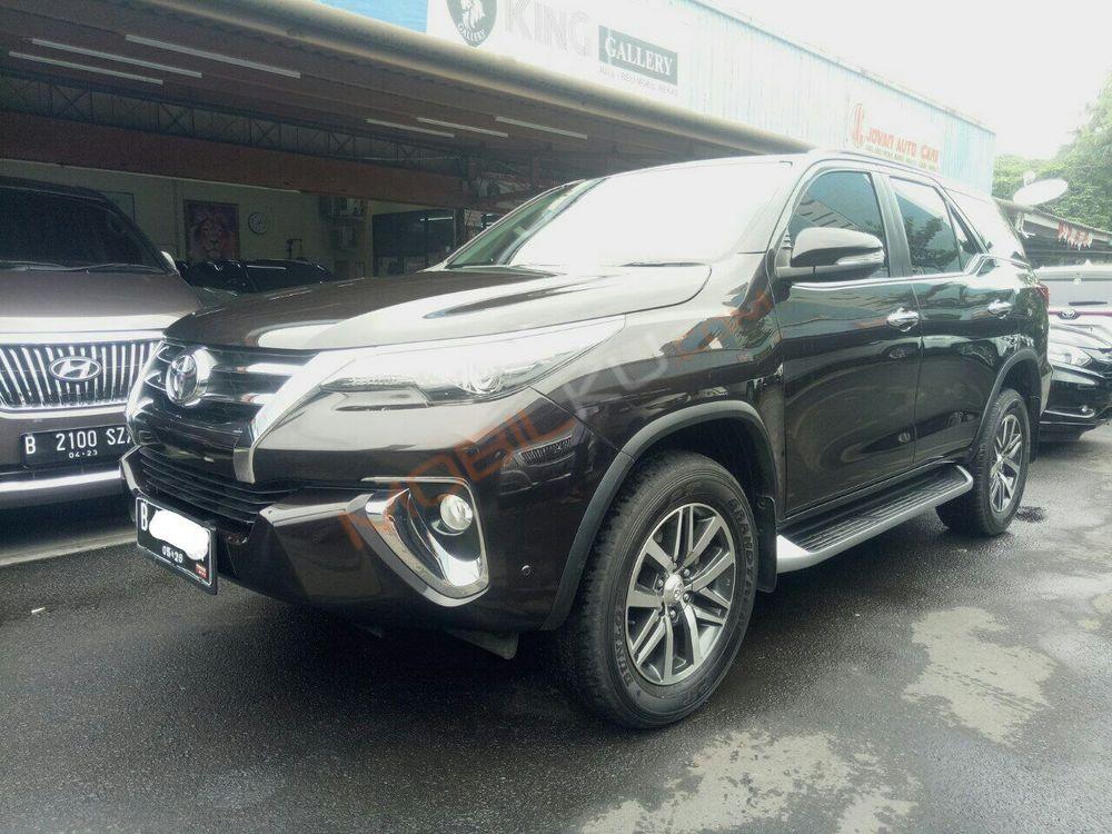 Mobil Toyota Fortuner 2016