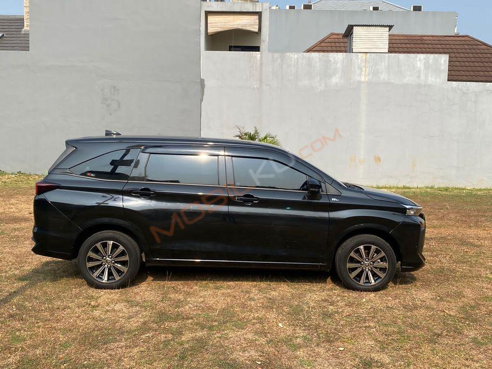 Mobil Toyota Avanza 2022