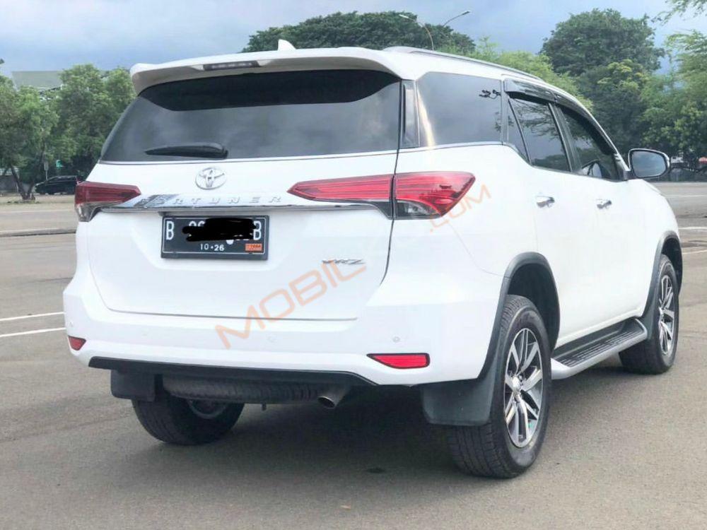 Mobil Toyota Fortuner 2016