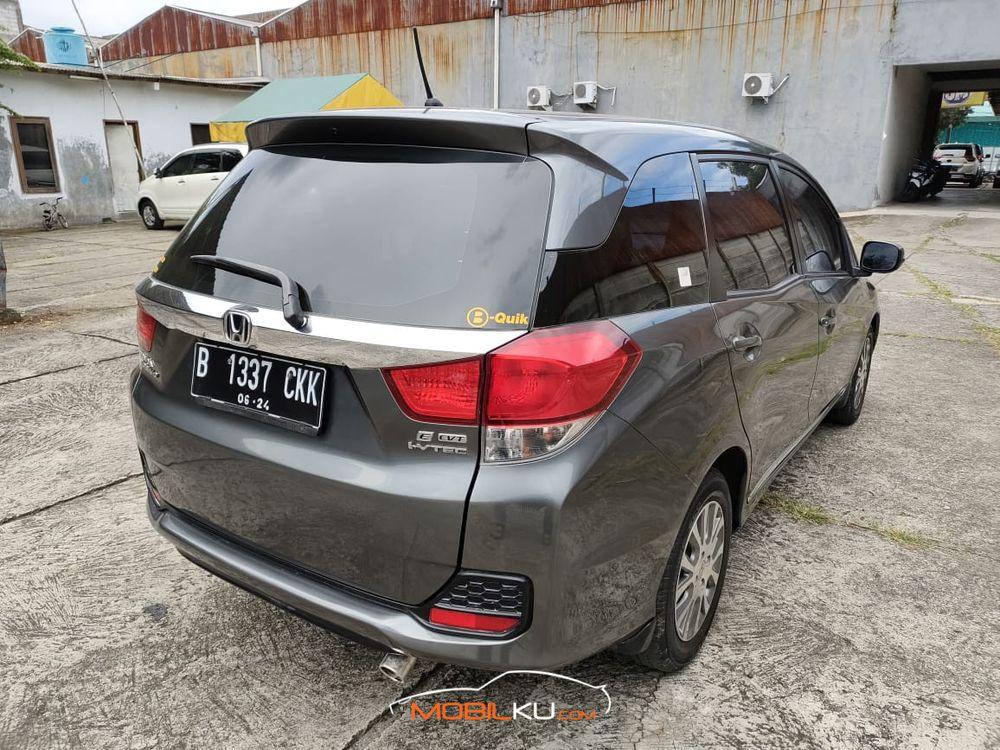 Mobil Honda Mobilio 2014