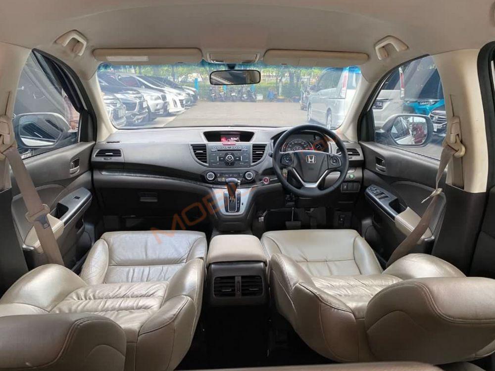Mobil Honda CR-V 2012