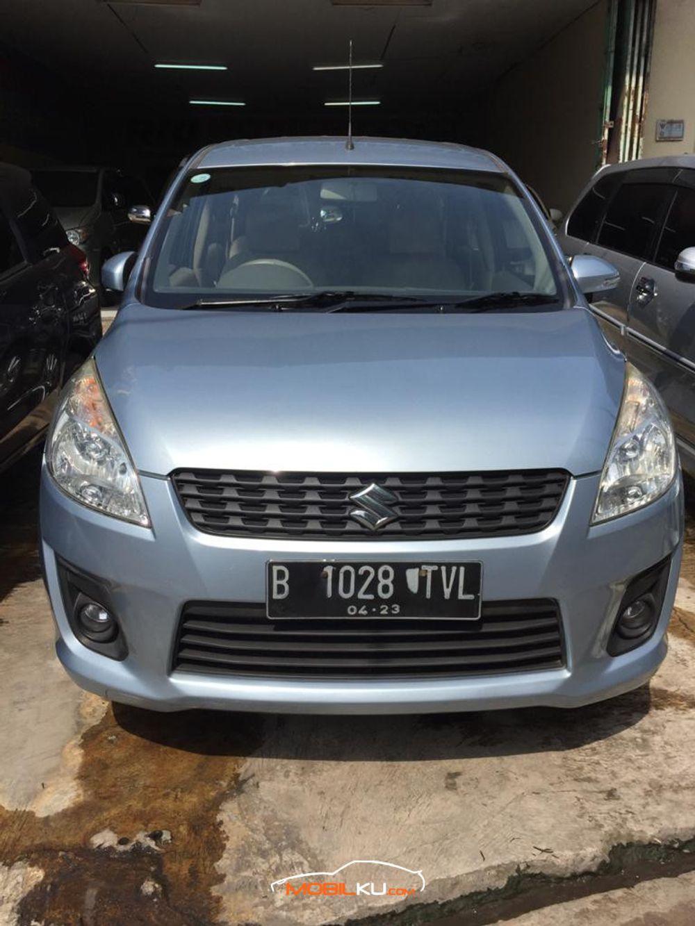 Mobil Suzuki Ertiga 2012