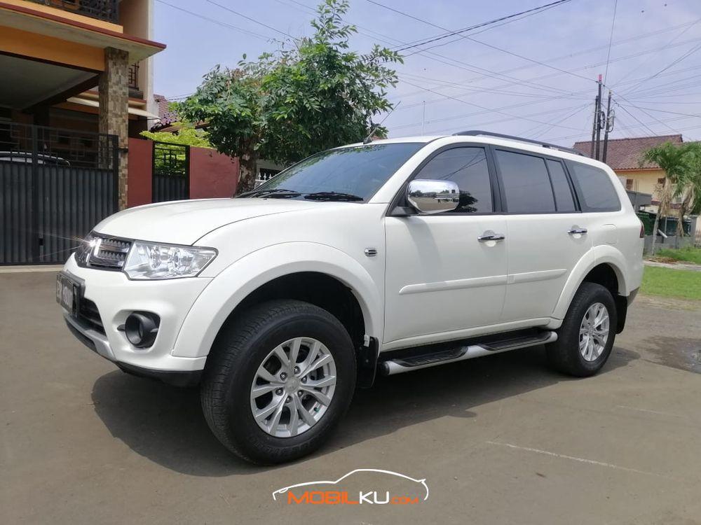 Mobil Mitsubishi Pajero Sport 2014