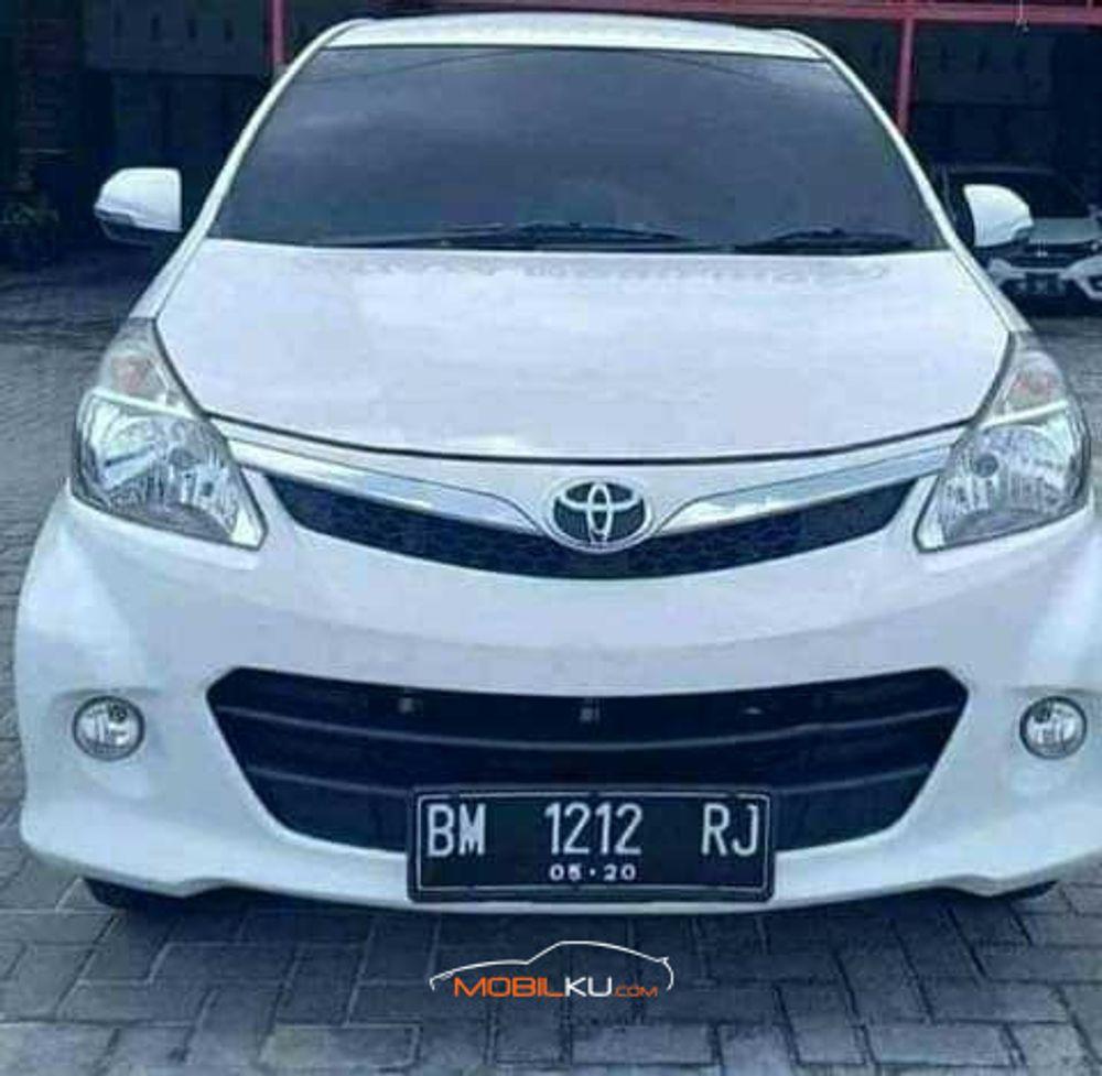 Mobil Toyota Avanza 2018