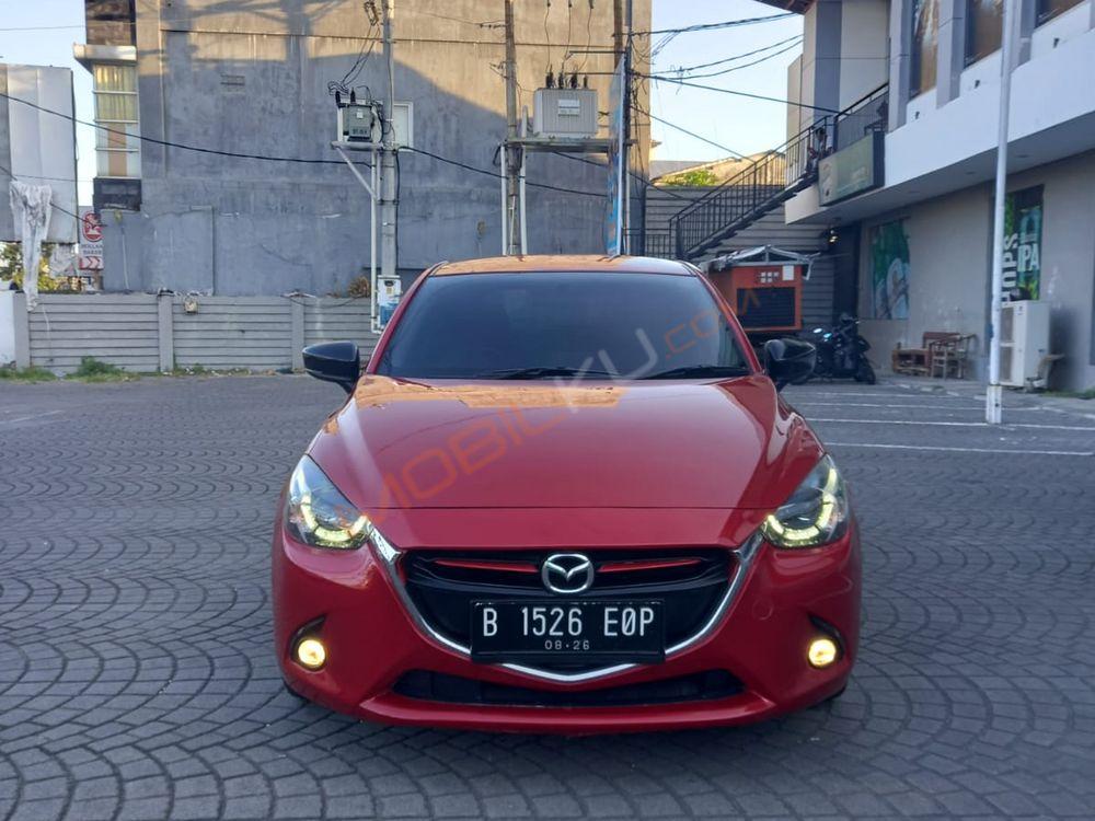 Mobil Mazda 2 Hatchback 2016