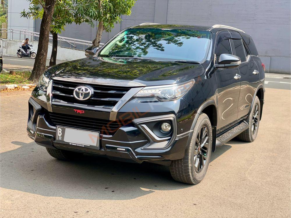 Mobil Toyota Fortuner 2020
