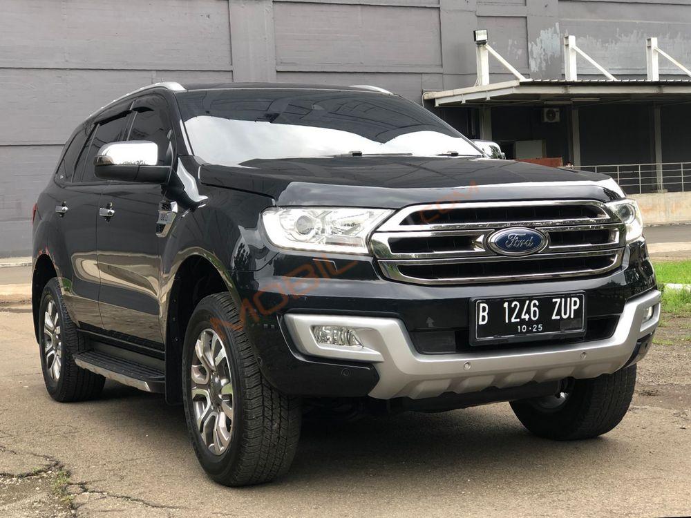 Mobil Ford Everest 2015