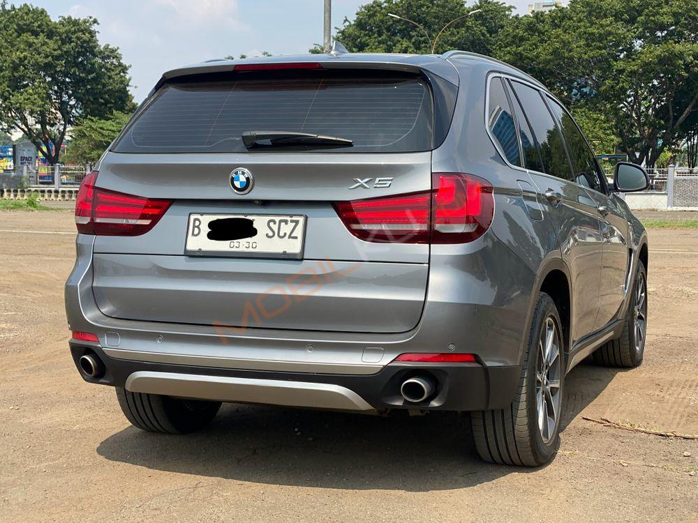 Mobil BMW X5 2015