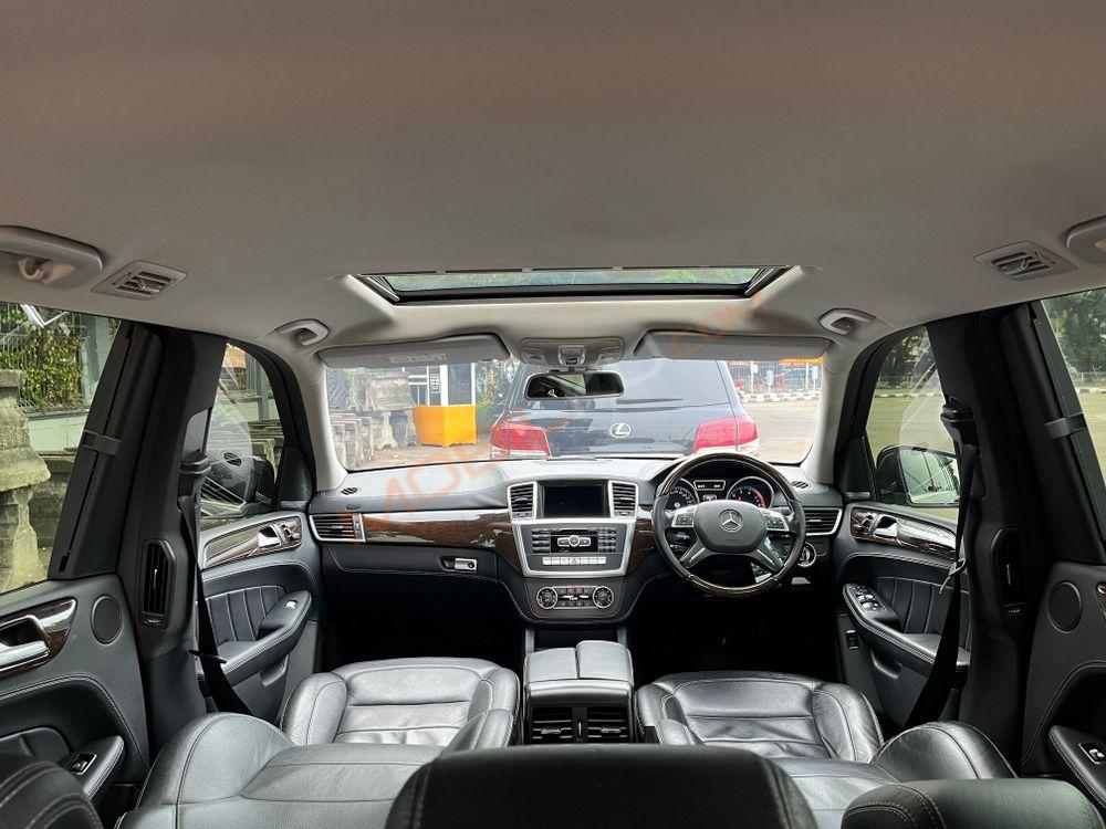 Mobil Mercedes-Benz GL 2016