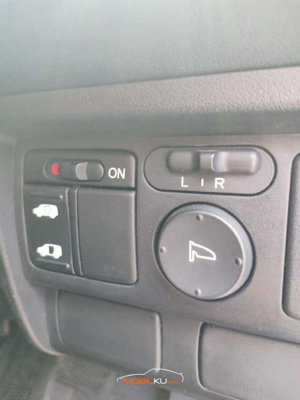 Mobil Honda Freed 2015