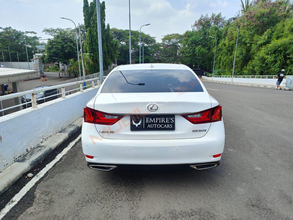 Mobil Lexus GS 2012
