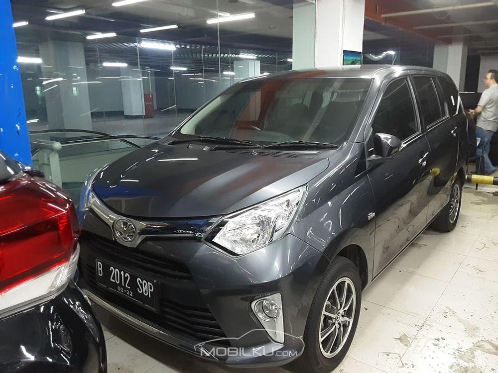 Mobil Toyota Calya 2017