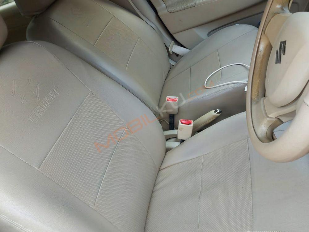 Mobil Suzuki Ertiga 2014