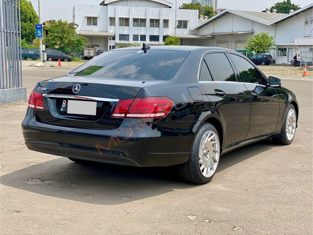 Mobil Mercedes-Benz E-Class 2016