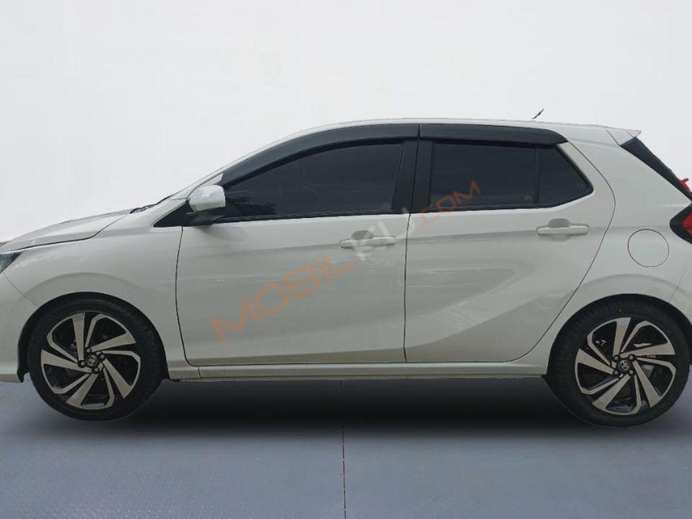 Mobil Daihatsu Ayla 2023
