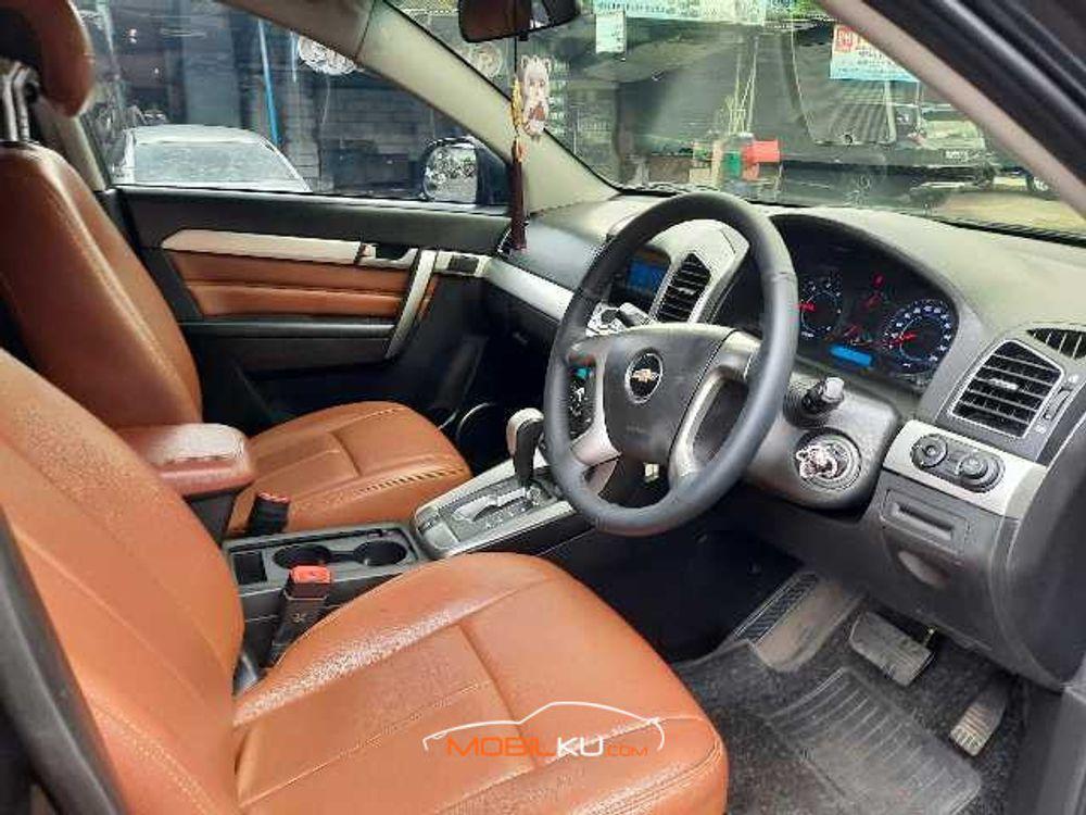 Mobil Chevrolet Captiva 2013