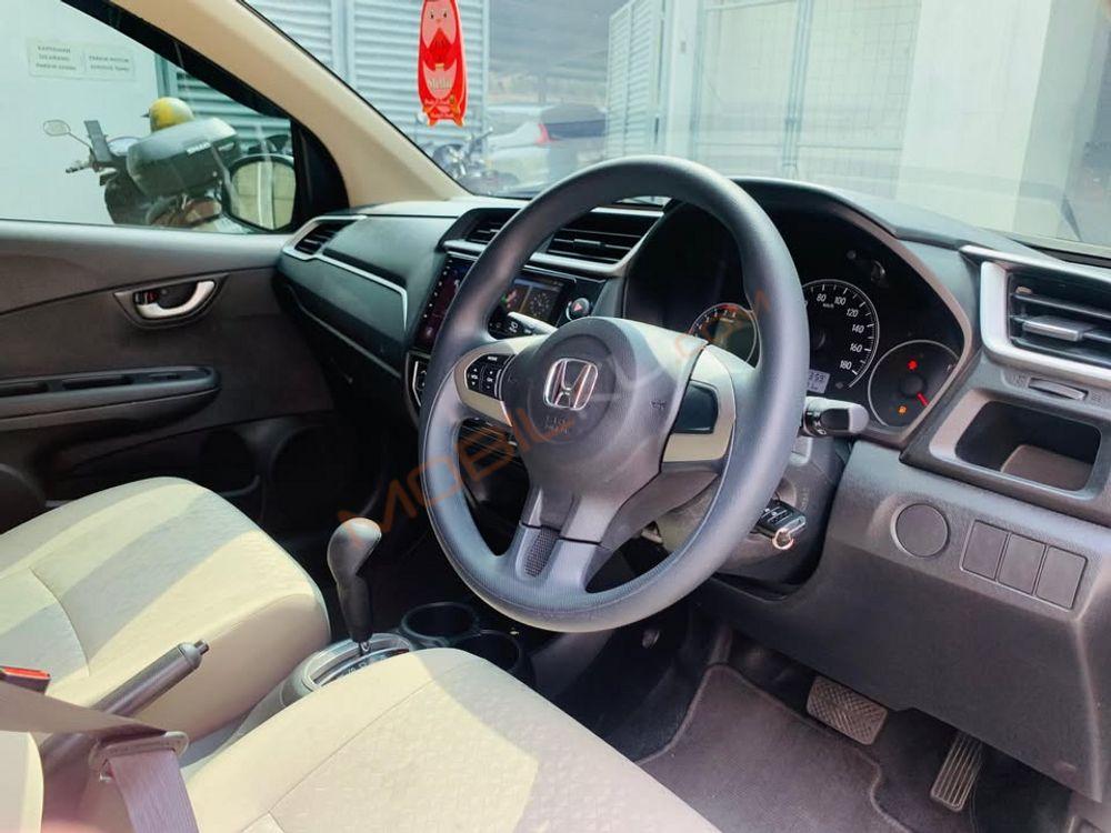Mobil Honda Brio 2023