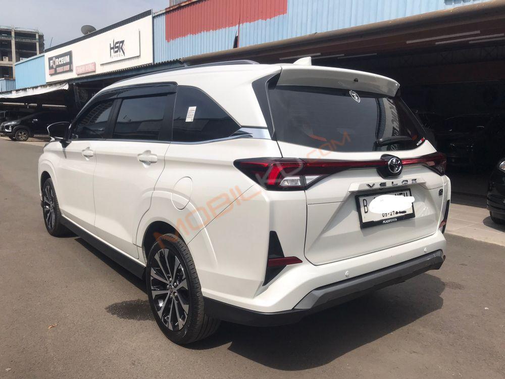Mobil Toyota Veloz 2022