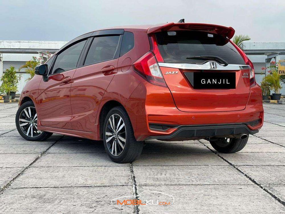Mobil Honda Jazz 2018